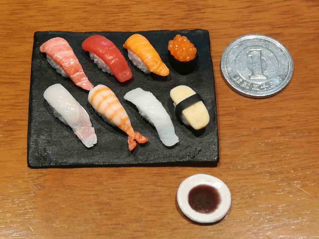樹脂粘土のミニチュアお寿司
